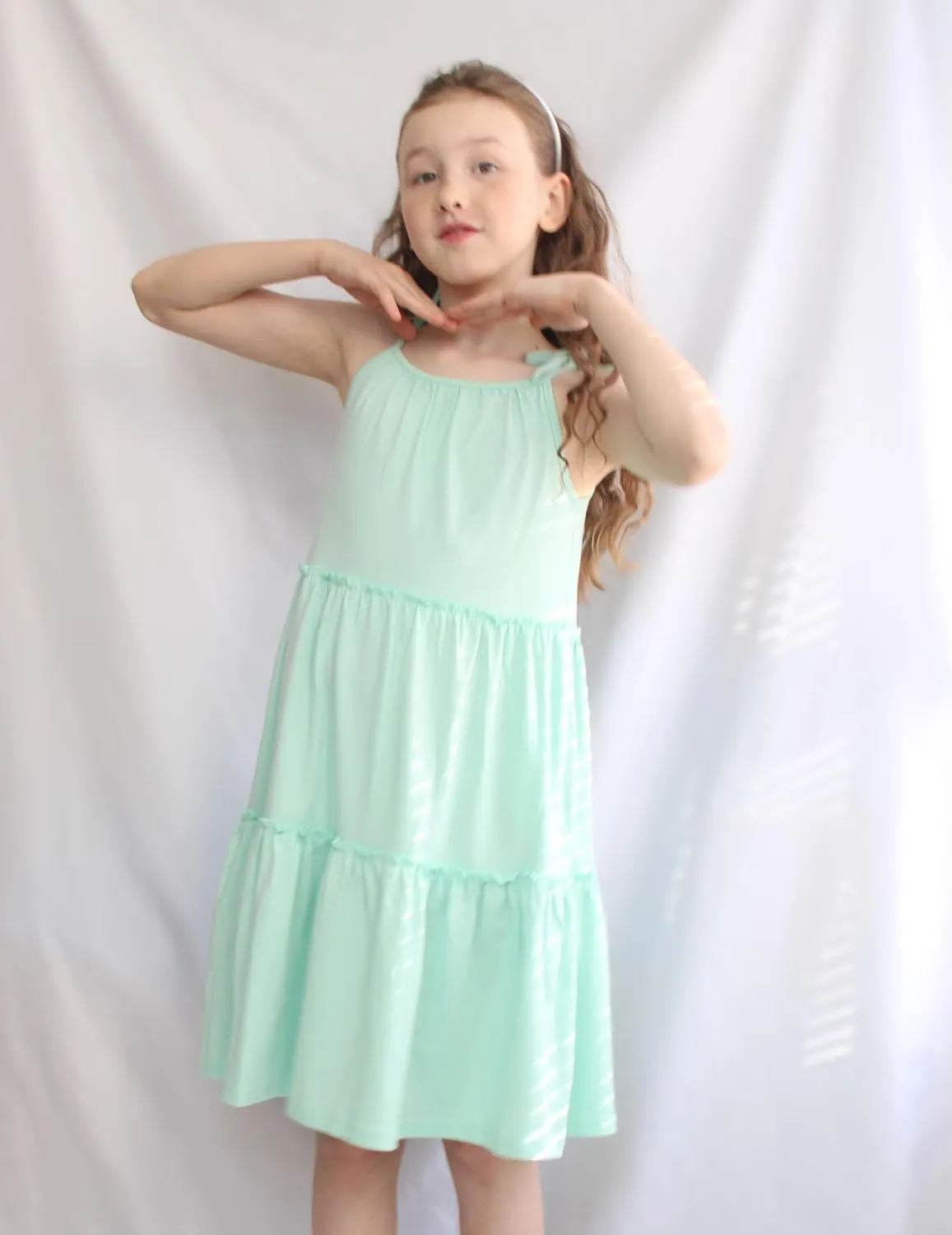 Arshiner Girl Summer Dresses Tween Boho Spaghetti Strap A-Line Swing Flowy Ruffle Tiered Sundress with Pockets
