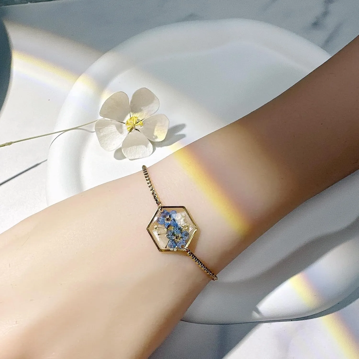 Bracelets For Women - Handmade Forget-Me-Not Flower Pendant Crafted From Resin - Bracelet Nature-Inspired Gift - Dainty Personalized Bracelet | Adjustable(Gold) leaf