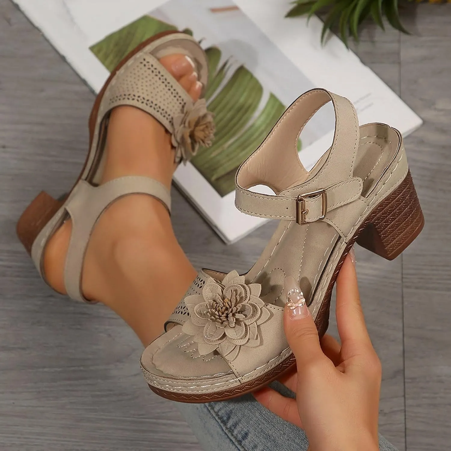 Peep Toe Sandals for Women 2025 Summer Casual Flower Hollow Out Platform Heels Sandals Breathable Sandal Comfortable Chunky Ankle Strap Wedding Shoes Dressy Outdoor Party Working Shoes 2025